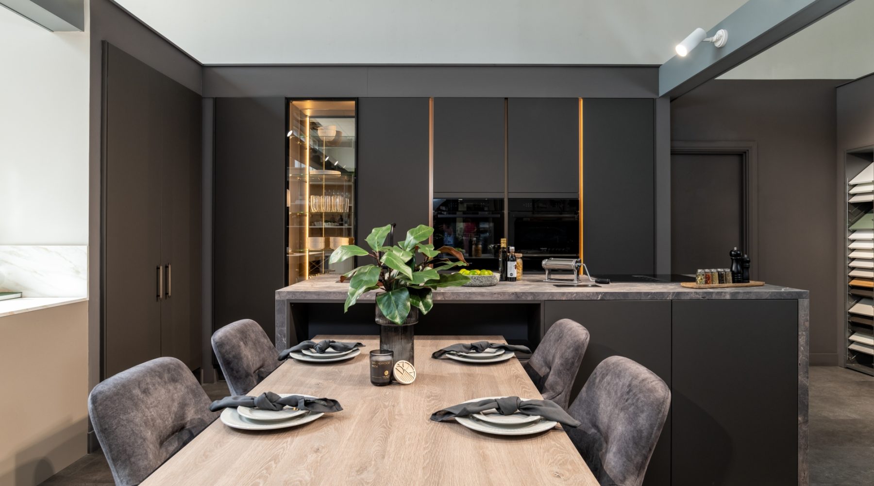 Hi Res Laings KBB Showroom Portraits 012